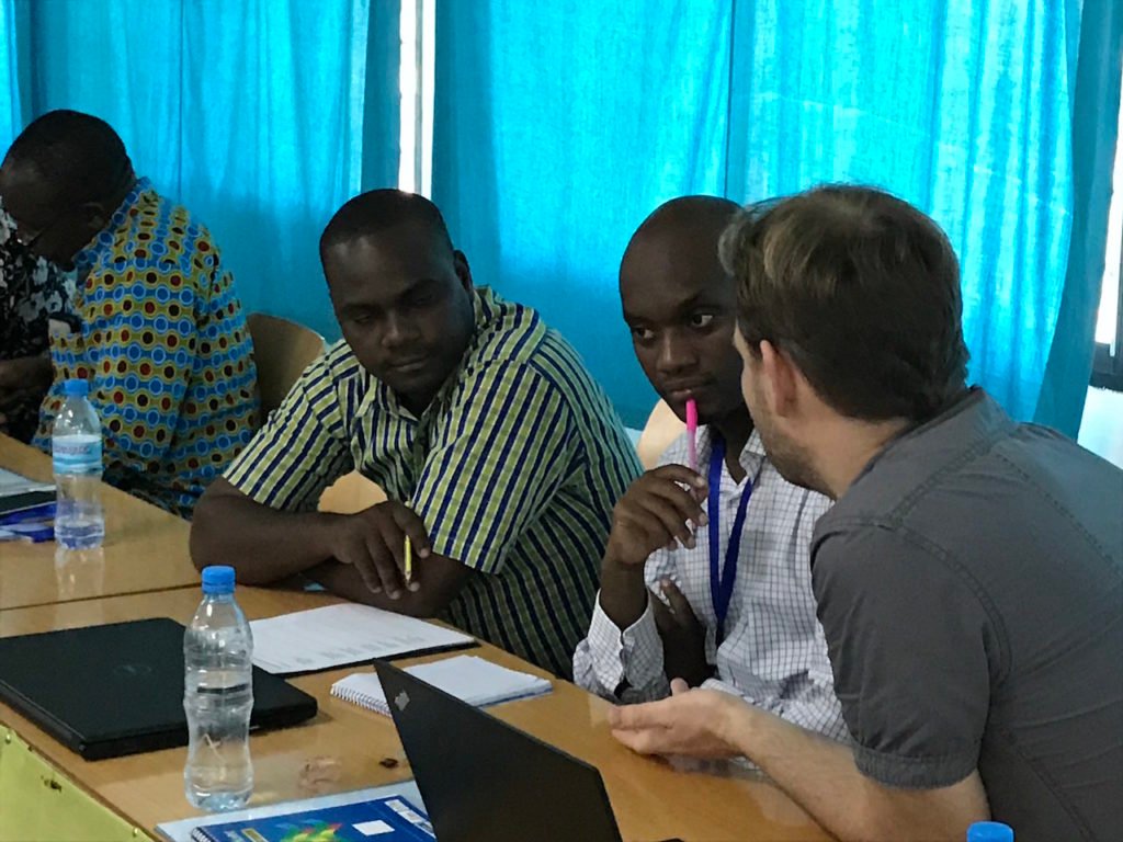 Johan Meijer (PBL) discusses the details of the Business as Usual scenario with workshop participants