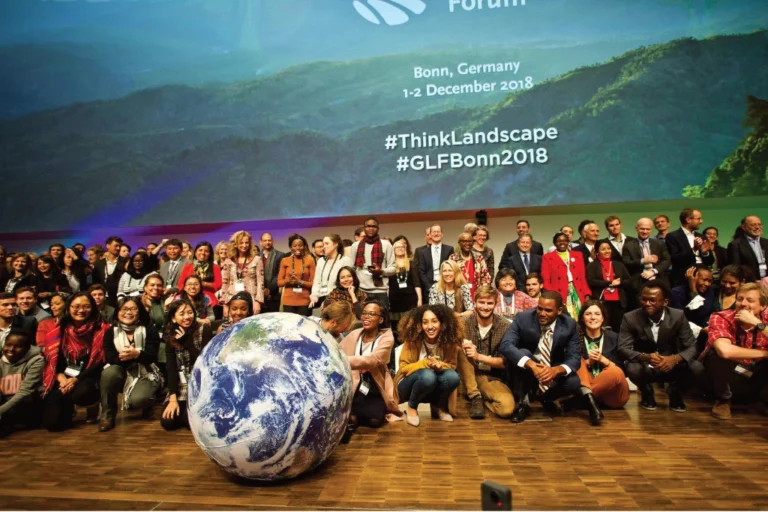 Group photo of participants at the Global Landscape Forum in Bonn Germany Group photo of participants at the Global Landscape Forum in Bonn Germany